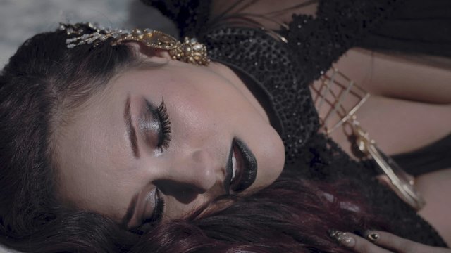 Toda Tuya (Official Video)