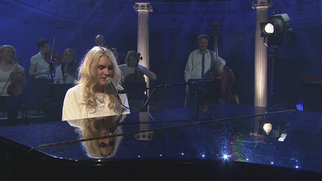 Wrong Place, Wrong Time (LIVE In Concert)