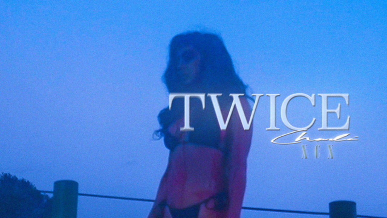 Twice (Visualiser)