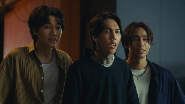 สาริกาลิ้นทอง (Smooth-talker)