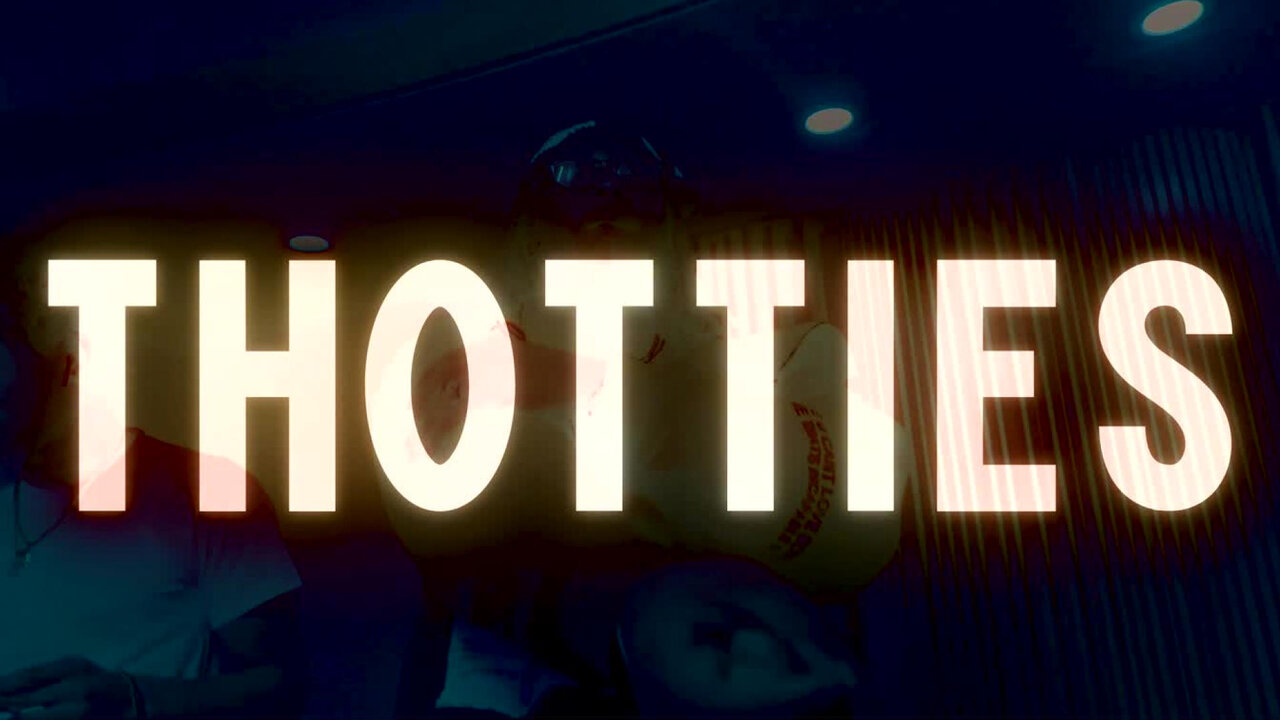 Thotties  (feat. Plutooo & GlizzyGlo)