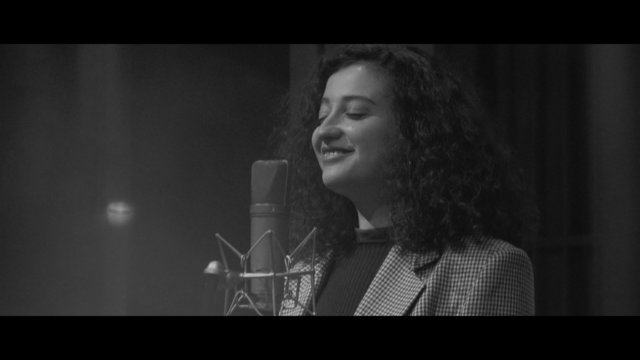 Kilitli Kapılar Açılsa (feat. Hakan Tasiyan)