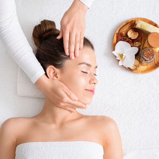 Serenity Spa Melodies: Binaural Theta Waves for Soothing Ambiance