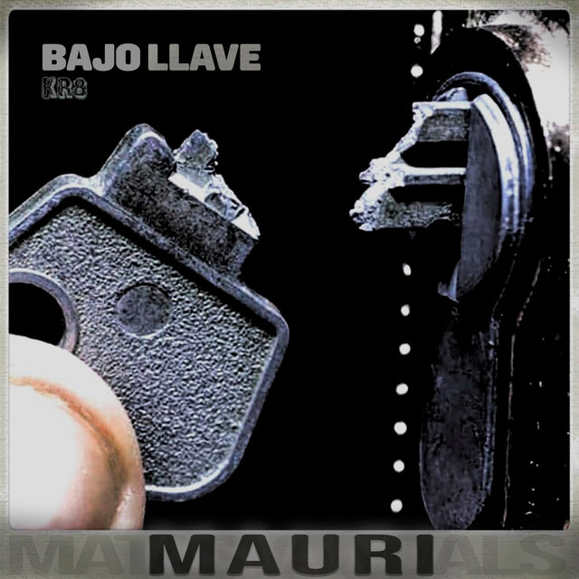 BAJO LLAVE