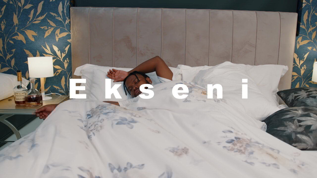 Ekseni