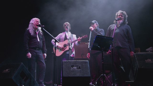 Muchacha Ojos de Papel (En Vivo Estadio Vélez Sarsfield) (with Almendra)