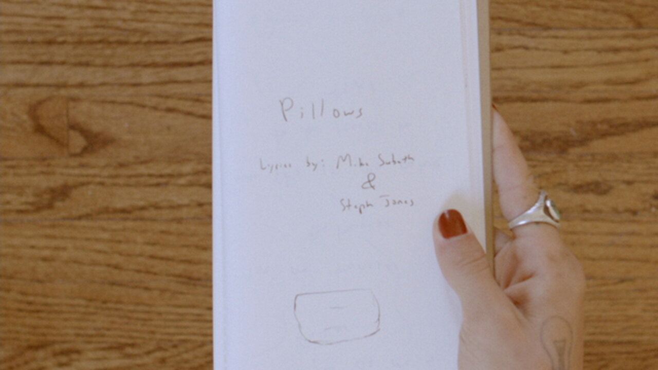 Pillows (Lyric Video)