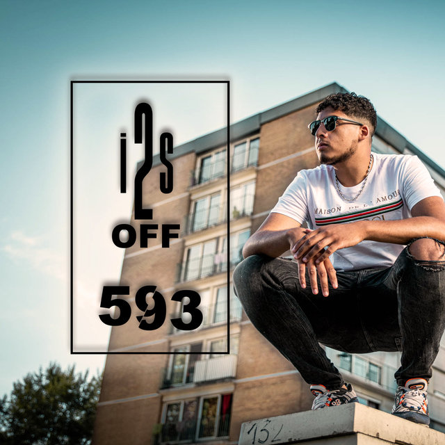 593