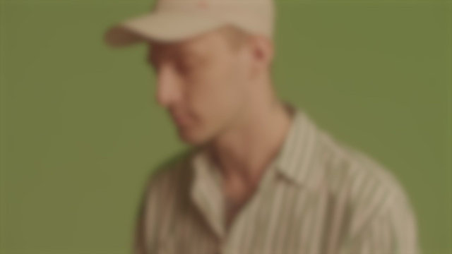 Не ховай очей