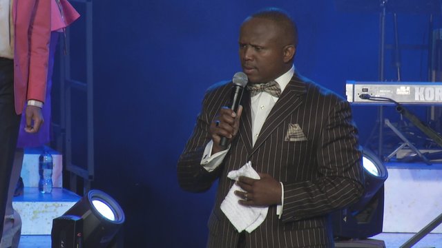 Modimo (Live at Monte Casino, Johannesburg, 2015)