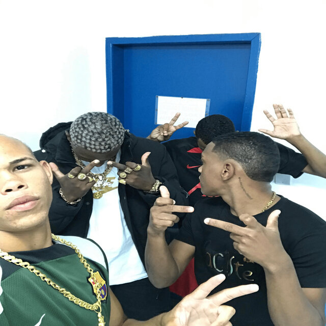 TROPA DE MACAE TA PASSANDO