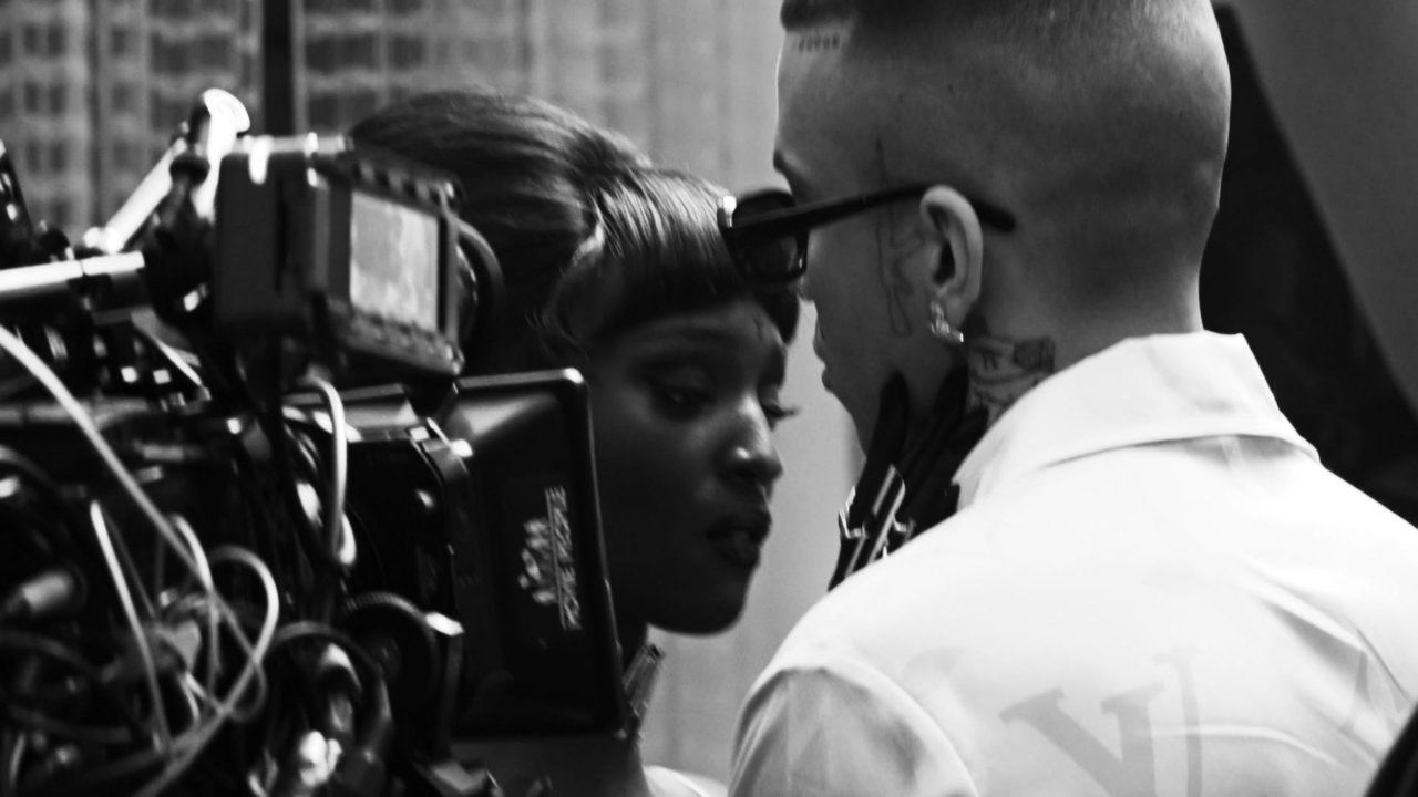 Je ne sais pas : les coulisses (Behind the Scenes)
