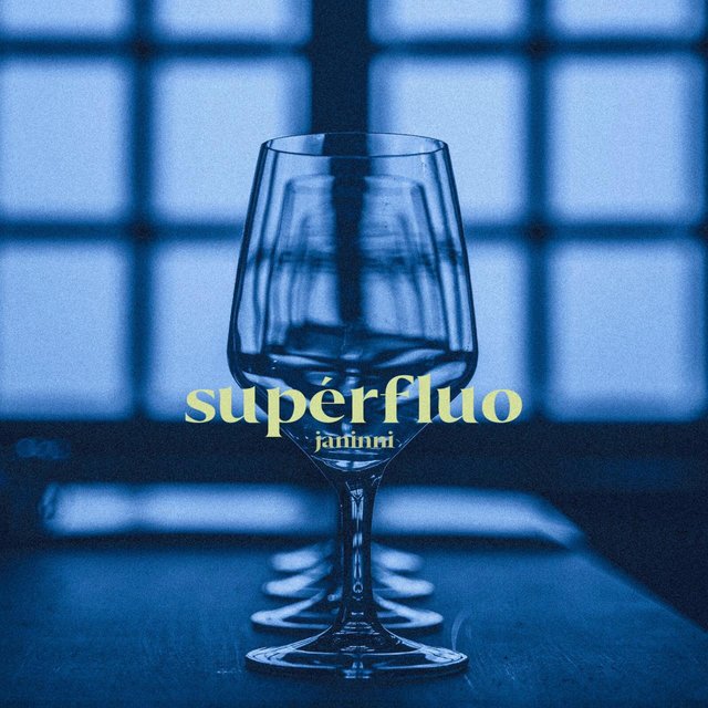 Supérfluo