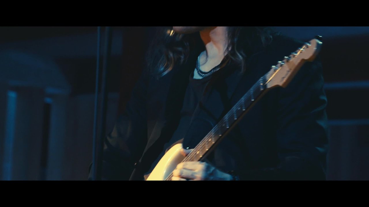 Señora (Primera Fila)