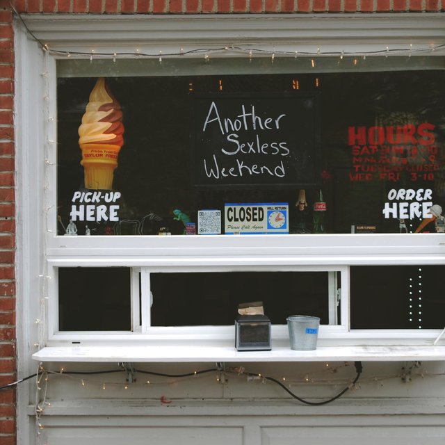 Ice Cream Window & The Dynamic Flavors