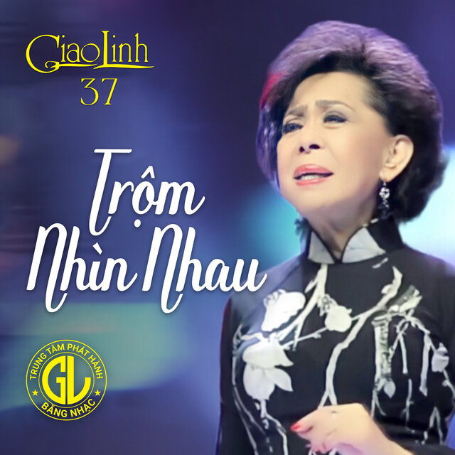 Trộm Nhìn Nhau