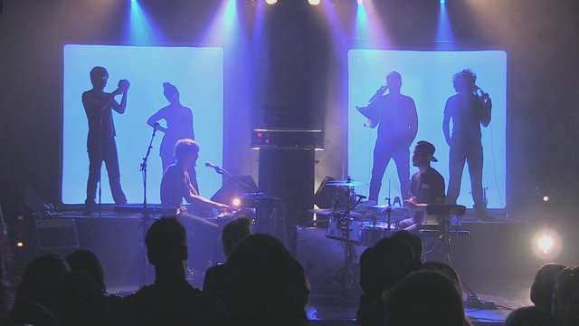 Whispers Under the Moonlight (Live à La Cartonnerie de Reims 2014)