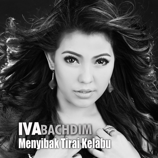 Menyibak Tirai Kelabu