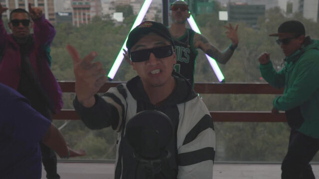 Contra la pared