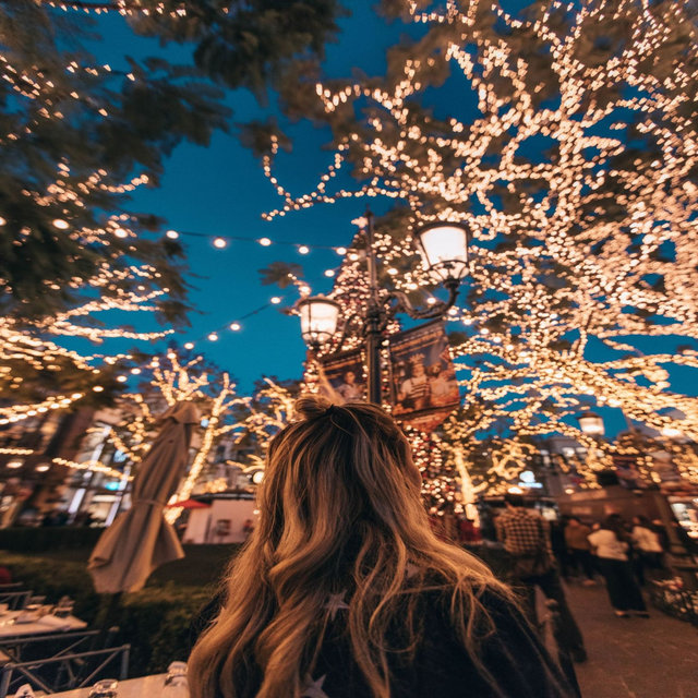 We Three Kings - Christmas Moments