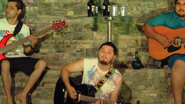 Bye Bye (En Vivo)