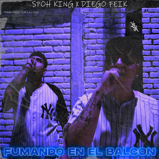 Fumando en el Balcón