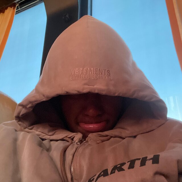 EvisuVetements