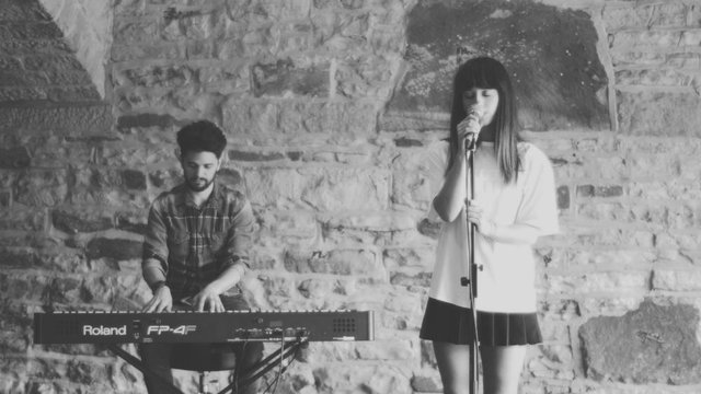 Glorious (Acoustic)