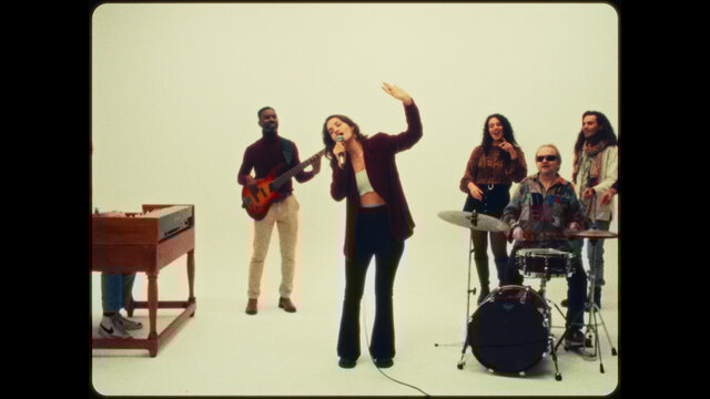 Into My World (Clip officiel)