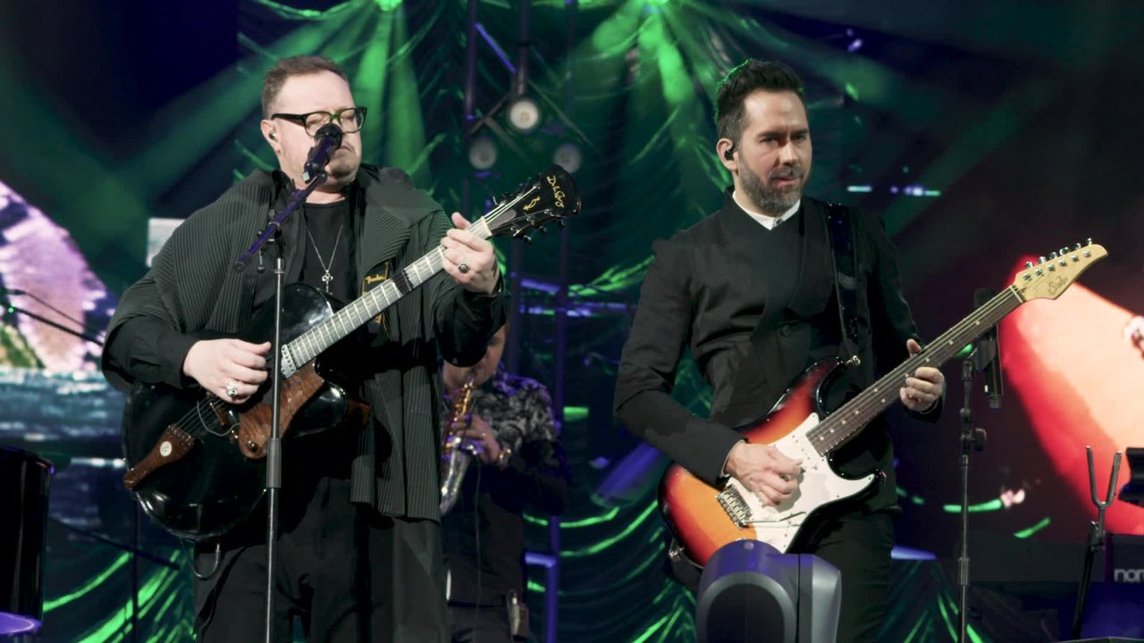 Mientes Tan Bien (4 Latidos Tour - En Vivo)