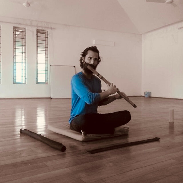 Bansuri to Manifest Miracles 444hz