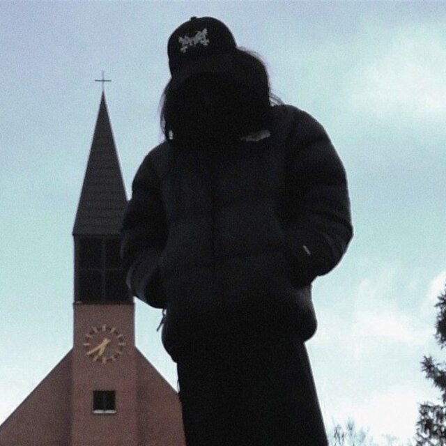 Die YOUNG, JXSIA